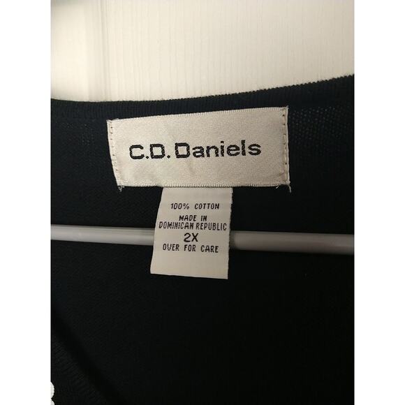 C.D Daniels Woman 2X Sweater V Neck Black White Floral Polka Dot Casual... - Picture 5 of 7